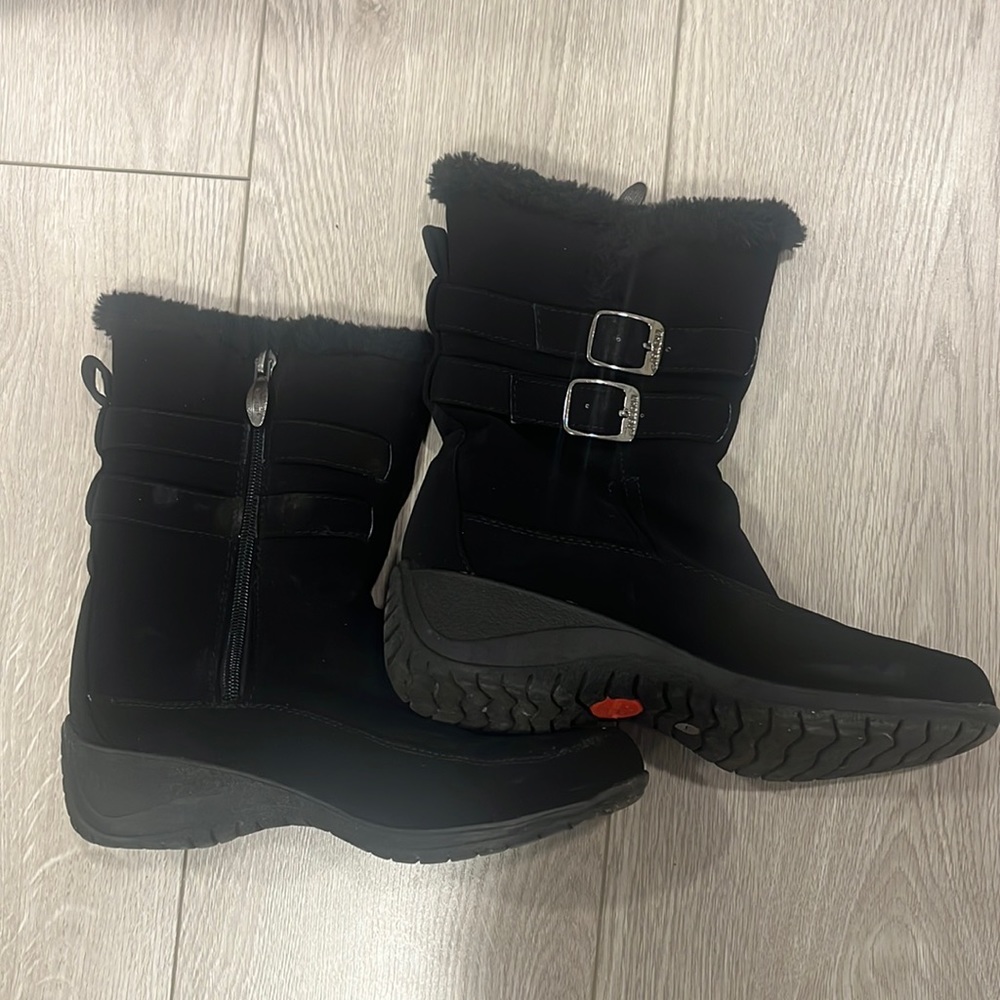 Ize 8 khombu boots